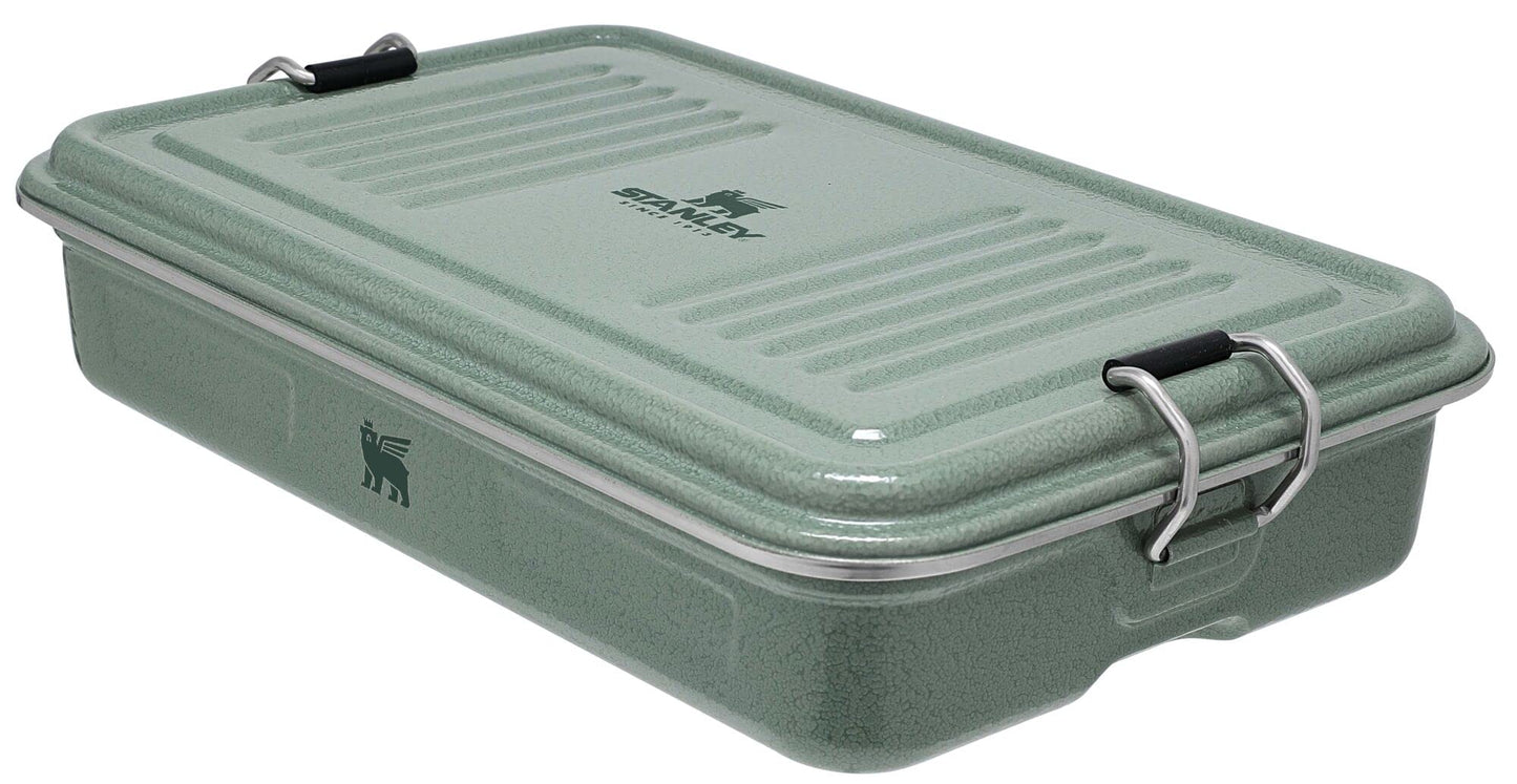 STANLEY Classic Legendary Useful Box 1.25qt | 금속 간식 및 도시락 상자 | 내구성 있는 스테인리스 스틸 여행용 식품 보관 용기 | 하이킹, 캠핑, 학교 또는 직장 | BPA 없음 | 해머톤 그린